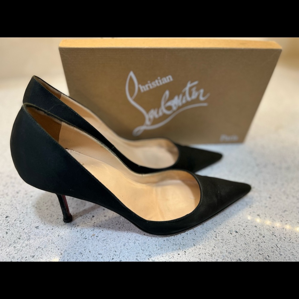 Authentic Christian Louboutin Pumps!
